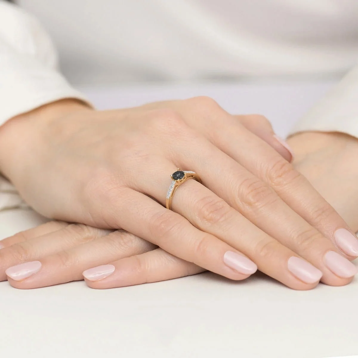 Inel Aur cu Diamant Negru si Diamante Incolore Ladelle Divine - imagine 3