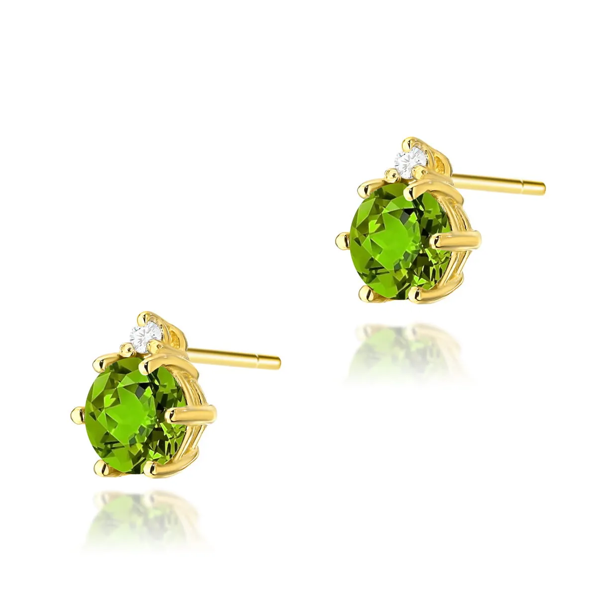 Descoperă piatra zodiei Gemeni și bijuteriile care le reflectă personalitatea 23 Cercei din aur galben de 14K cu peridot și diamant Mariella văzuți din față.