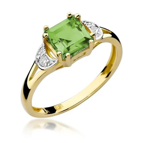 Inel din aur galben Wrenella, fotografiat din față, cu peridot verde pătrat și diamante pe umerii albi