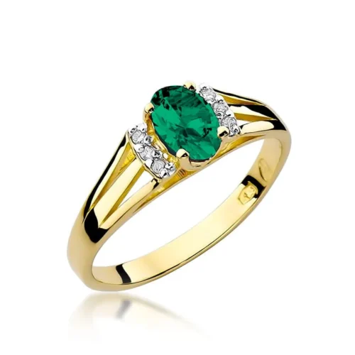 Inel din aur galben Verabelle, cu smarald oval verde și diamante mici montate lateral, văzut din față.